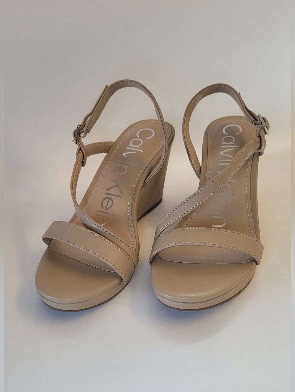 Calvin Klein Bonny Wedge Sandals Light Natural Size 7